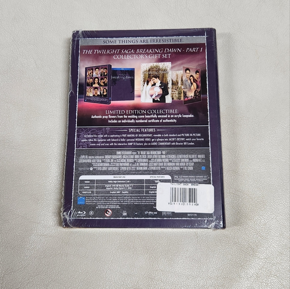 New Twilight Saga Breaking Dawn Part 1 Target Exclusive Blu-Ray DVD Sealed - Picture 2 of 6